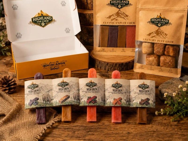 Highland Yak Chew gift box with flavoured milk chews, an unpuffed chew pouch and a crunchy puff chew pouch